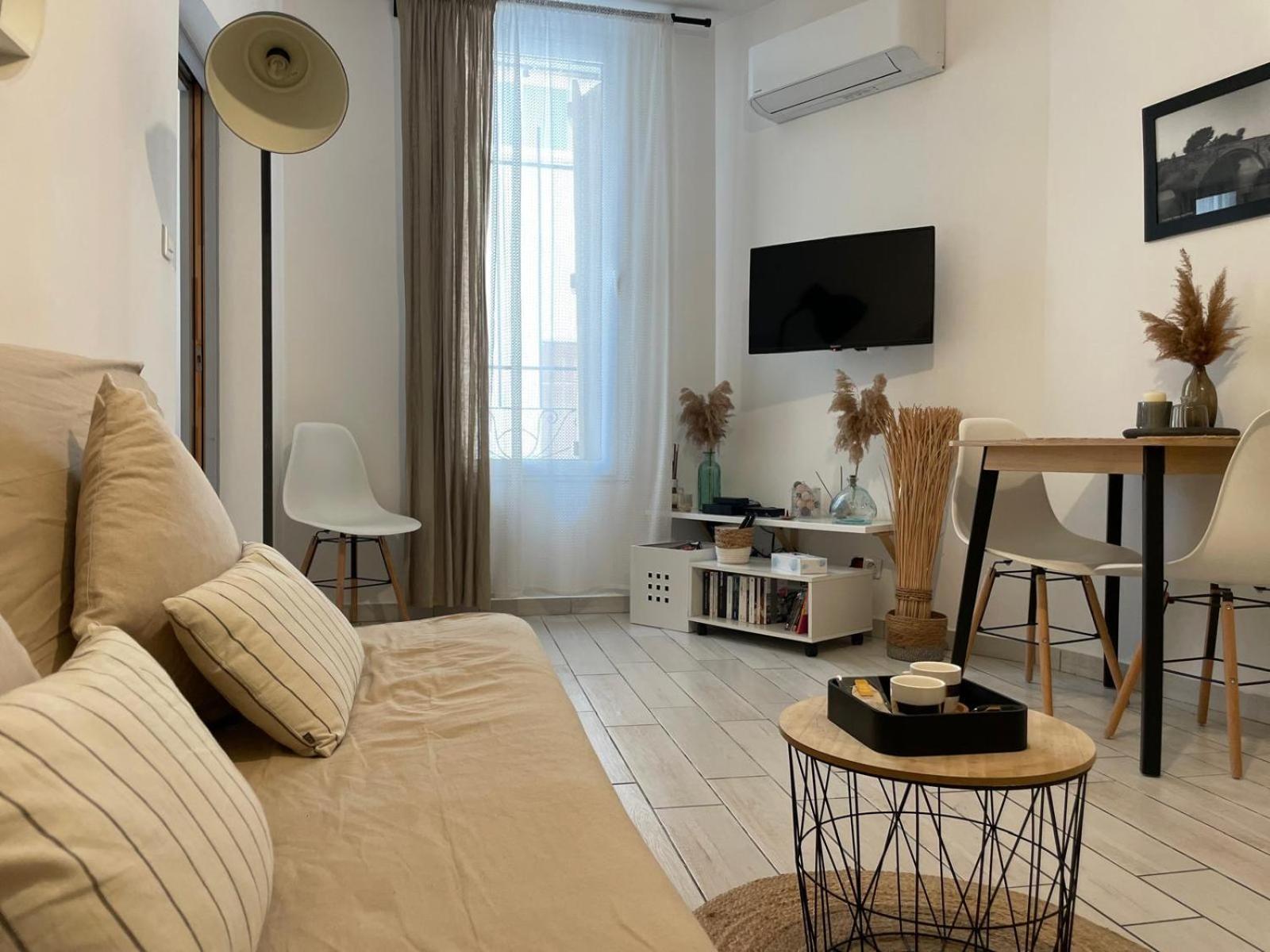 Joli Appartement Hypercentre T2, Classe Meuble De Tourisme 3 Avec Parking Gratuit Beziers Ngoại thất bức ảnh
