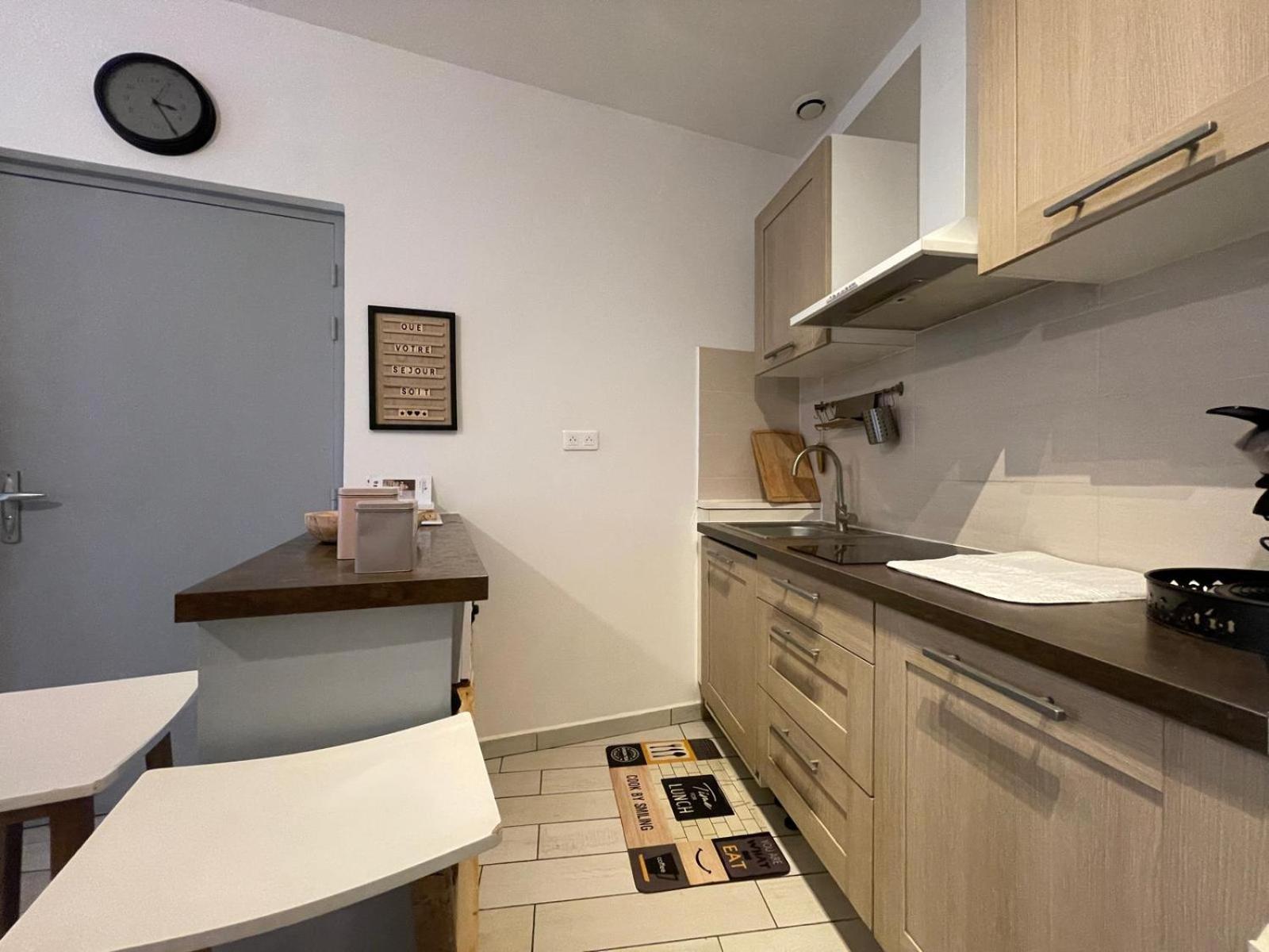 Joli Appartement Hypercentre T2, Classe Meuble De Tourisme 3 Avec Parking Gratuit Beziers Ngoại thất bức ảnh