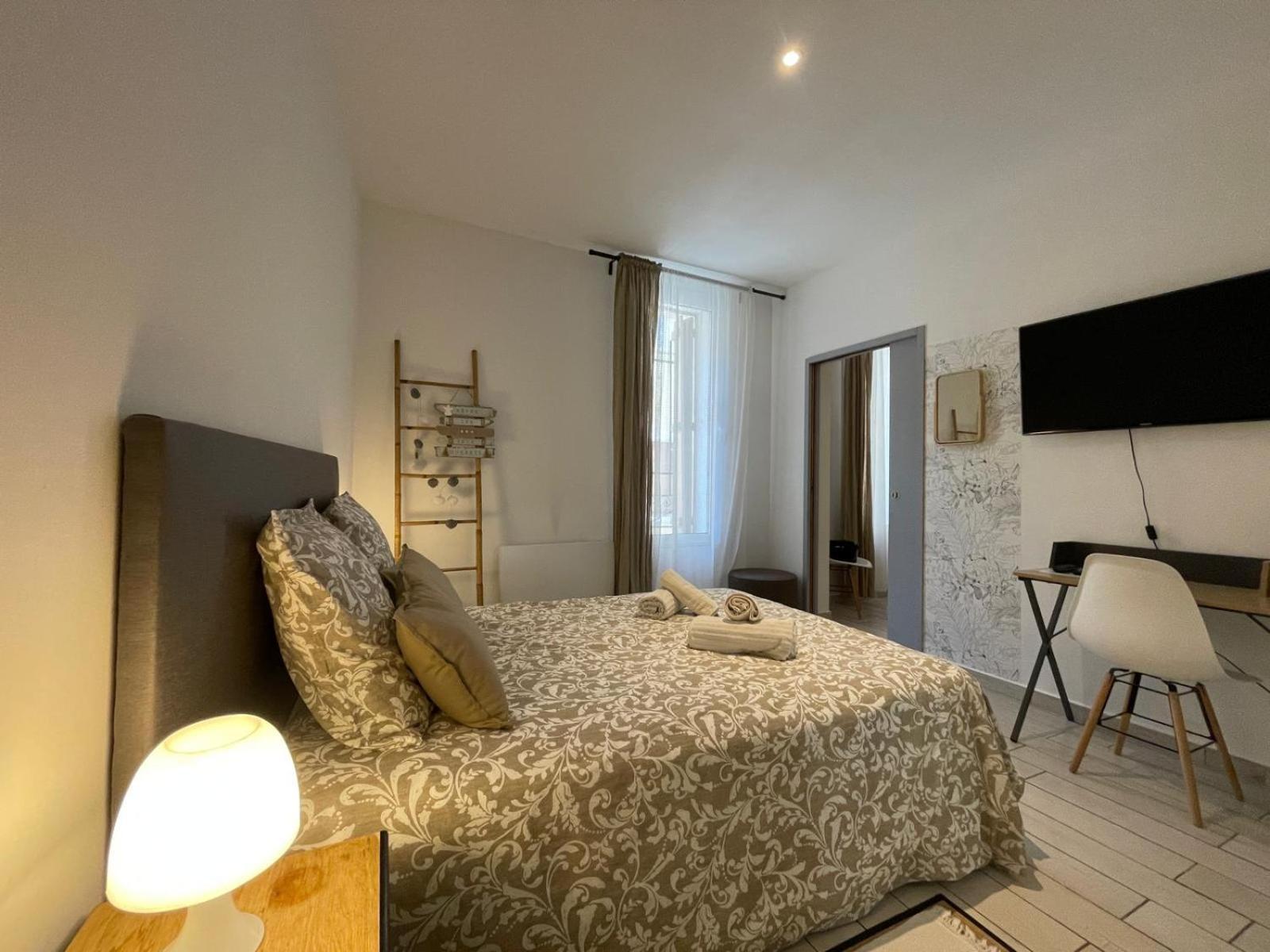 Joli Appartement Hypercentre T2, Classe Meuble De Tourisme 3 Avec Parking Gratuit Beziers Ngoại thất bức ảnh