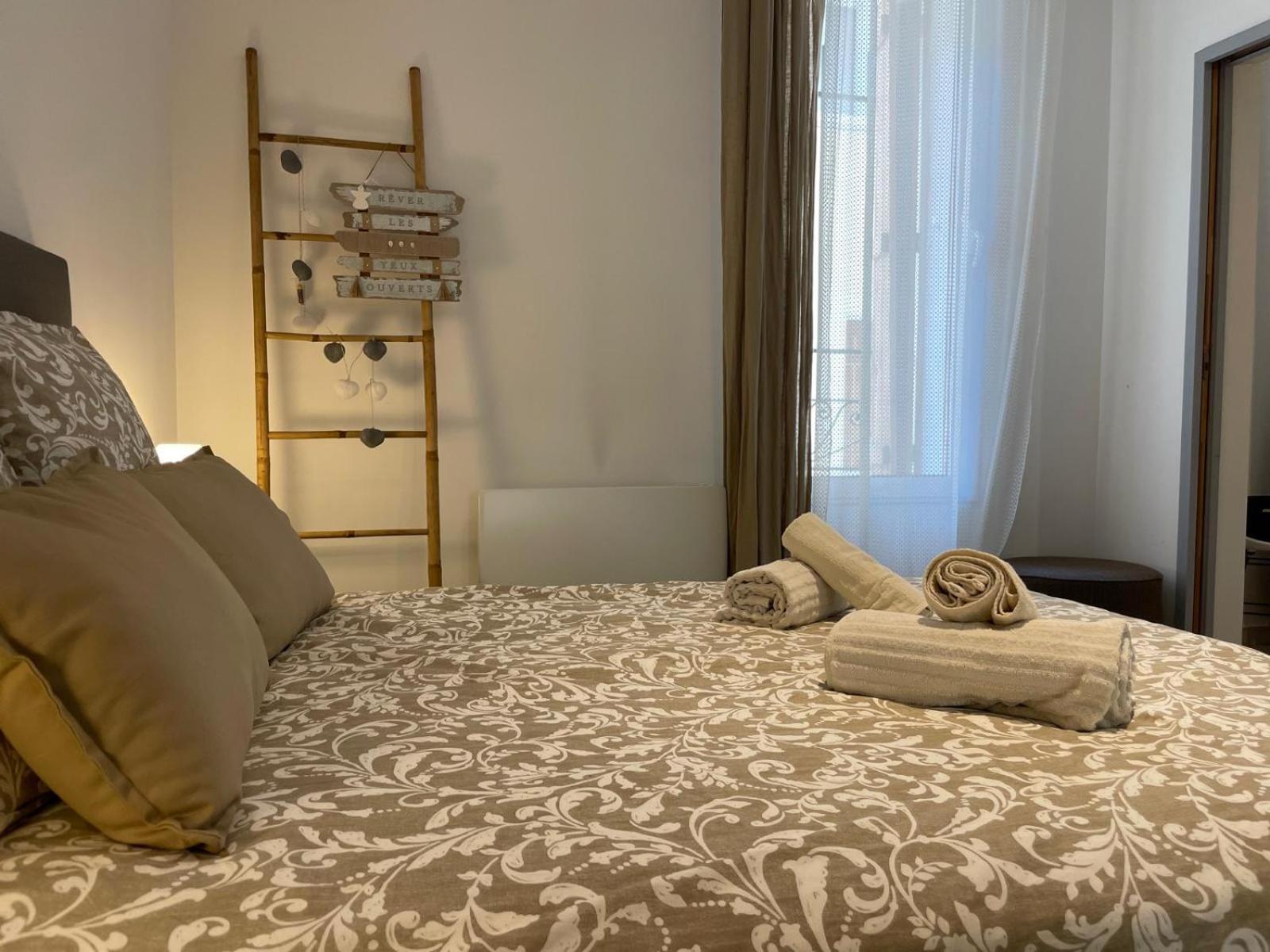 Joli Appartement Hypercentre T2, Classe Meuble De Tourisme 3 Avec Parking Gratuit Beziers Ngoại thất bức ảnh